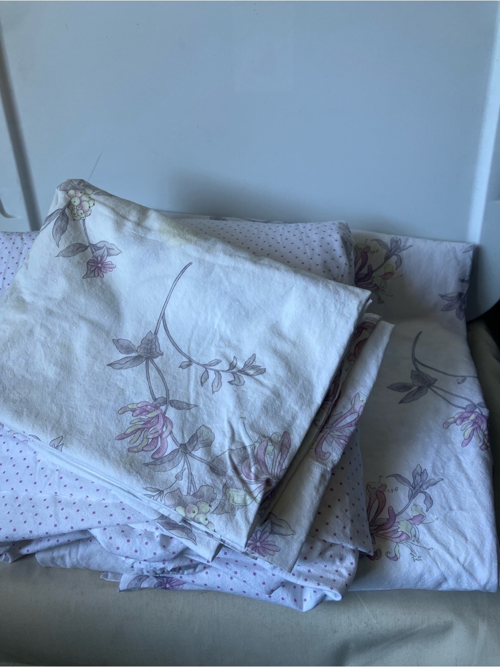 Anne De Solene France White Floral Dot King Sheet Set Fitted Flat 2 Pillowcases